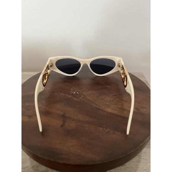 Fendi o’clock Fe40049I Sunglasses 25V White Ivory 54-17-145MM main image 4